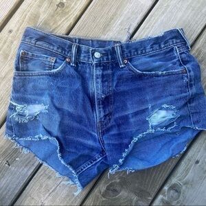 Levi’s 505 hand distressed jean shorts wedgie 33